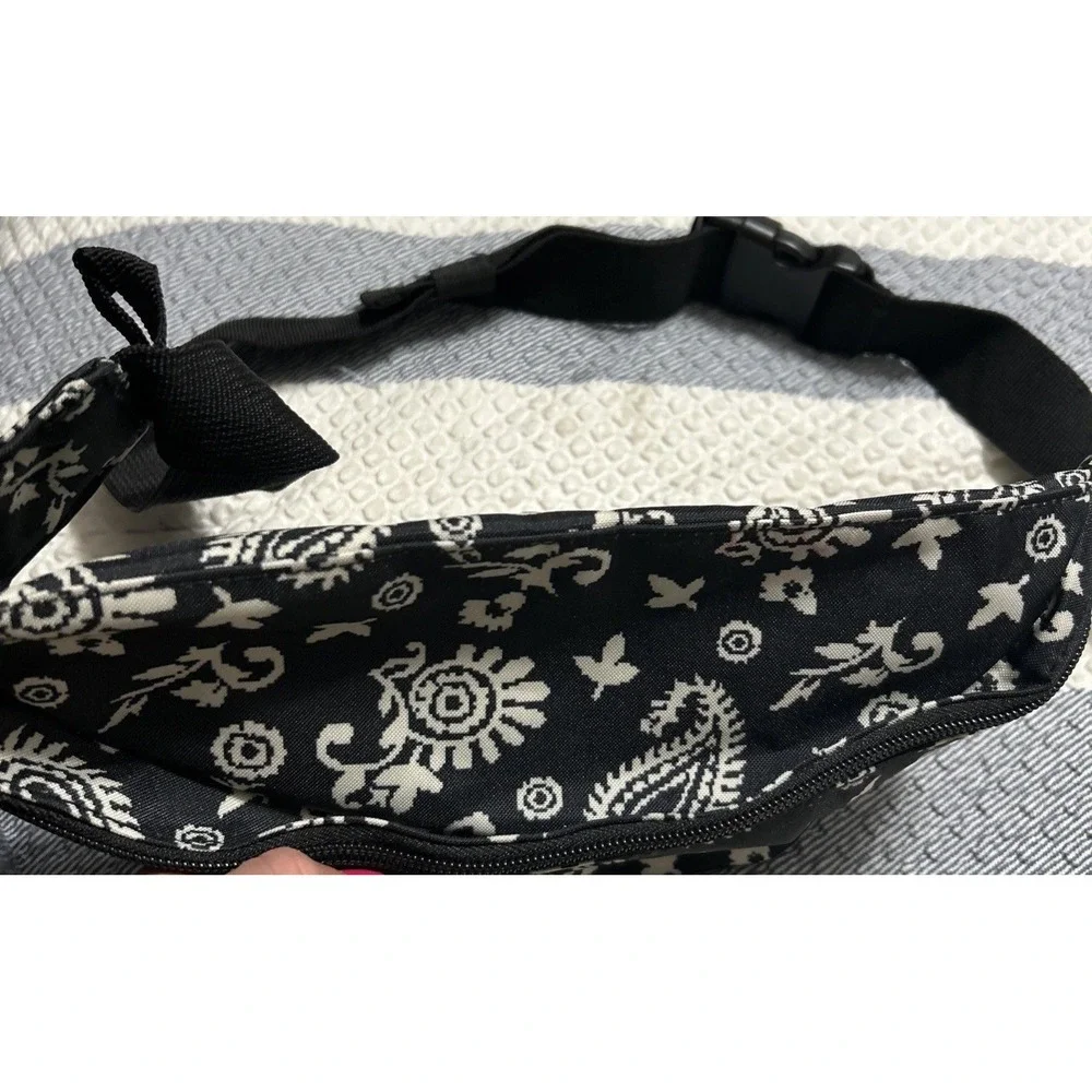 CHAMPION AVERY WAIST Fanny PACK‎ 'Handkerchief' Black/White Pattern Pink Logo